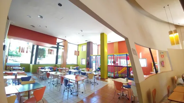 LOCAL EN EL CENTRO DE TORREMOLINOS — 23