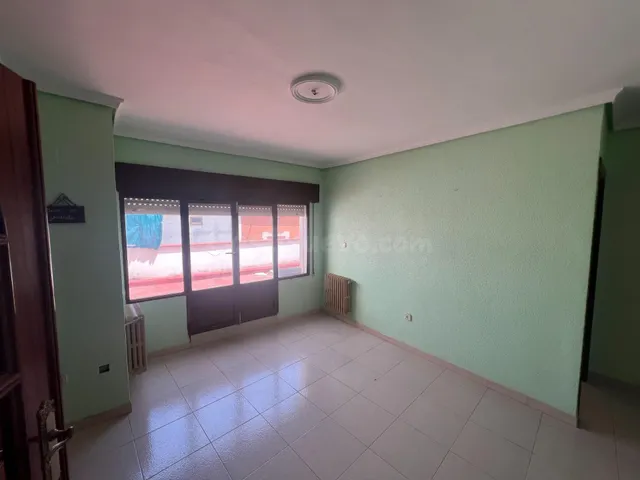 PISO EN EL CENTRO DE LA LOCALIDAD, DOS PISOS JUNTOS, EN MUY  - foto 5