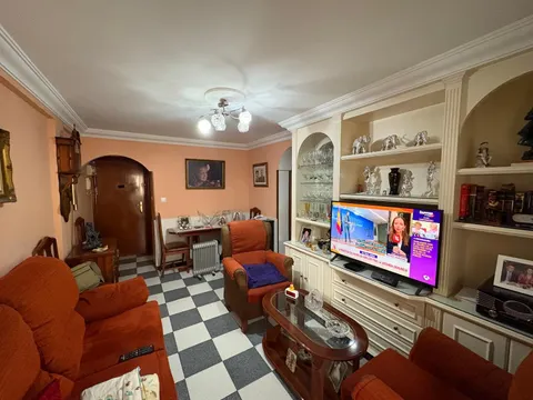 Planta baja 3 habitaciones 67m² en venta - Girón - Las Delicias - Pacífico