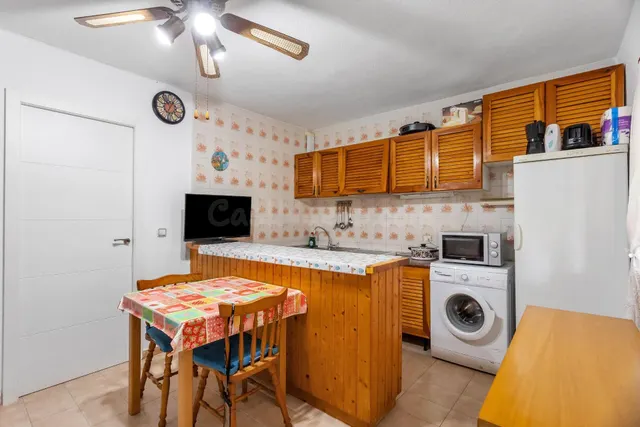 Bungalow en planta baja a 400 metros de la Playa de Los Náufragos — 14