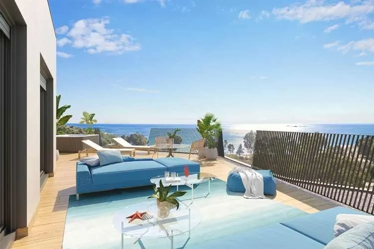 Nueva urbanización a 100 metros del mar.