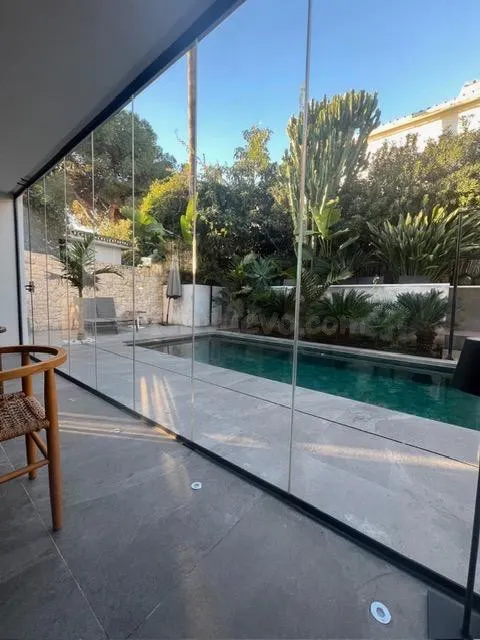 Villa de lujo en Nueva Andalucia con diseño ultramoderno a 5 - foto 3