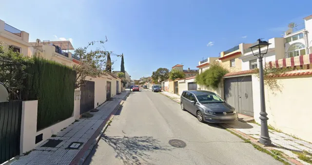 Venta casa en Castilleja de la Cuesta (Sevilla) — 2