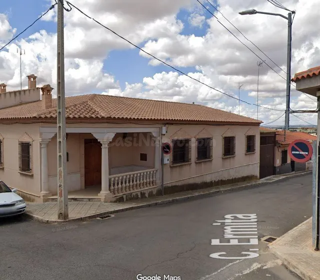 SE VENDE inmueble ALQUILADO en BolaÑ±os de Calatrava - foto 2