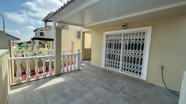 Venta de chalet adosado en ORIHUELA COSTA (LAS FILIPINAS) — 8