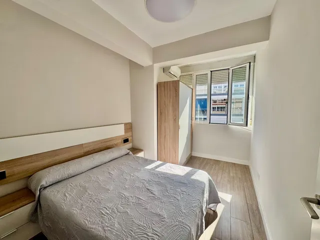 Fuengirola, Piso 3 Dormitorios, Terraza, a Pasos de la Playa, Céntrico — 7