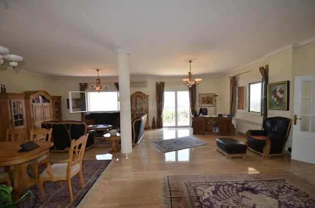 PRECIOSA VILLA DE LUJO ALTEA- 688 m2 constr. y 16.250m2 de p - foto 3
