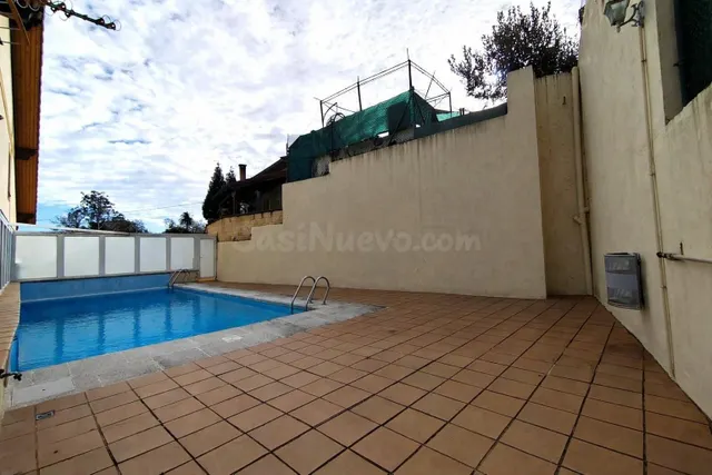 Chalet esquinero en Solares para entrar a vivir. - foto 3