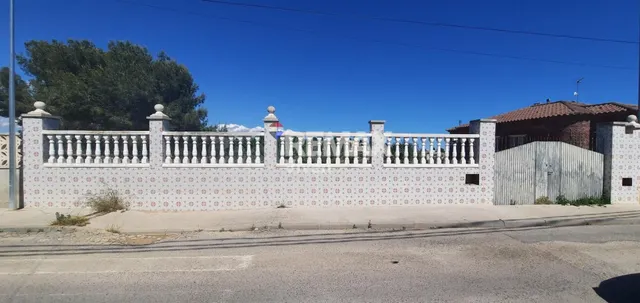 900 m2 DE TERRENO PARA DISFRUTAR DE LA VIDA EN VALLDEMAR - foto 2
