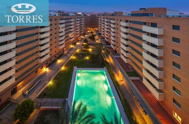 PISO CON TERRAZA, PISCINA, GARAJE Y TRASTERO EN VIALIA — 30