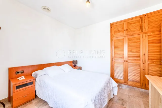ELEGANTE CASA ESQUINERA DE ESTILO INGLÉS CON VISTAS AL MAR — 16