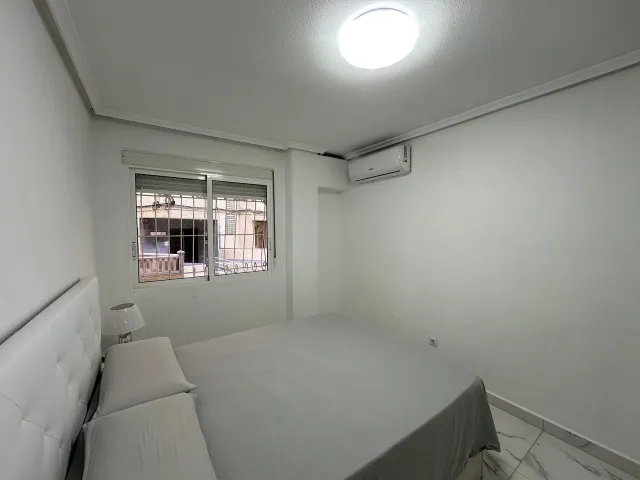 APARTAMENTO DE 2 DORMITORIOS 2 BAÑOS EN TORREVIEJA — 15
