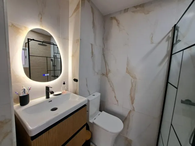Casa de una sola planta con patio y azotea independiente en El Arenal — 28