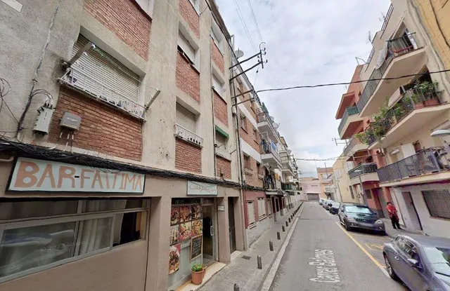SE VENDE piso OKUPA en C CL BALMES, 3 de Canovelles, Barcelo - foto 3
