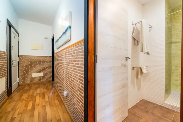 Planta baja con amplia terraza y parking — 32