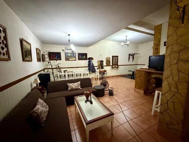 Chalet pareado tipo tríplex de 266 m2 con 4 dormitorios, terrazas, garaje y bodega en Aguadulce Sur — 43