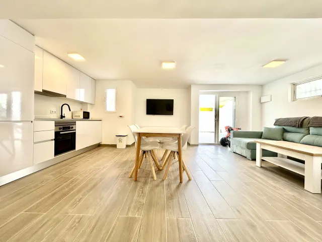 Villa 5 habitaciones 166m² en venta - Villamartin — 30