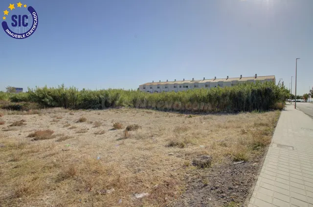 Amplia parcela de terreno urbano en Almenara playa - foto 2