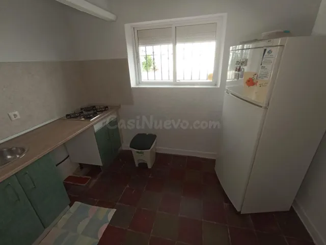 PROPIEDAD BIFAMILIAR O INVERSIÓN CERCA ESTACIÓN AUOBUSES - foto 3