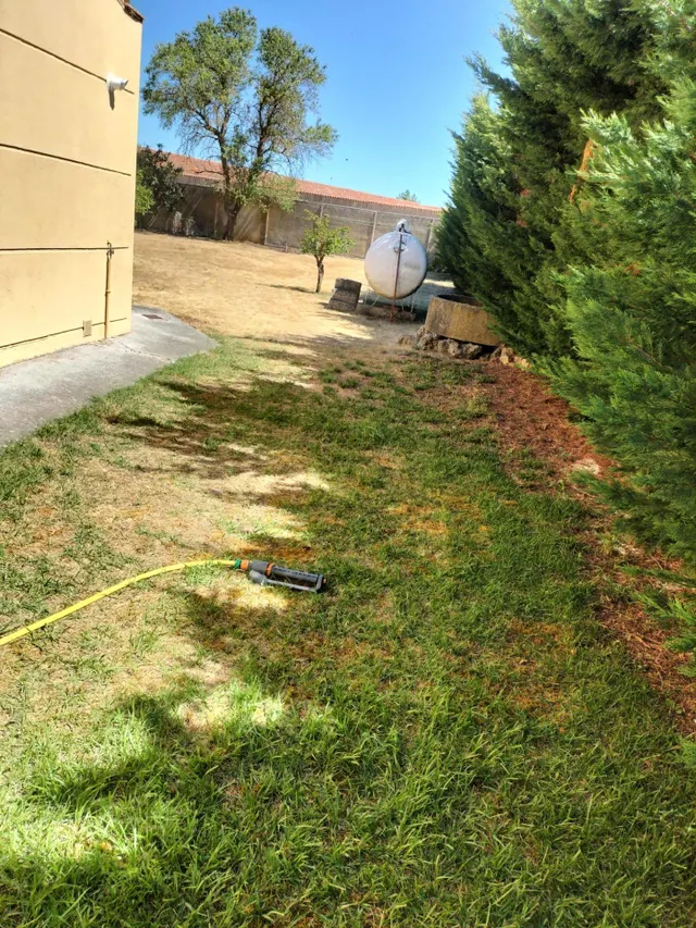 Amplia Casa en Melgar de Fernamental con Jardín y Terraza — 18