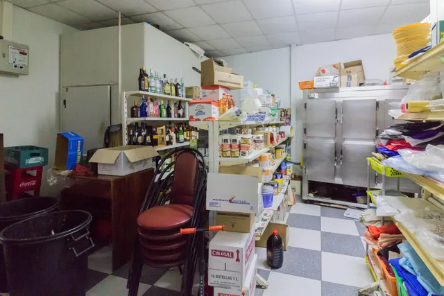 RESTAURANTE LISTO PARA EJERCER ACTIVIDAD EN LA MATANZA (ORIHUELA). — 17