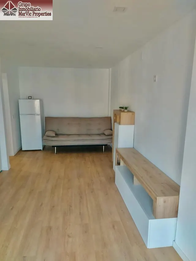 Acogedor Apartamento Reformado en Benidorm con Piscina y Vistas al Sureste — 21
