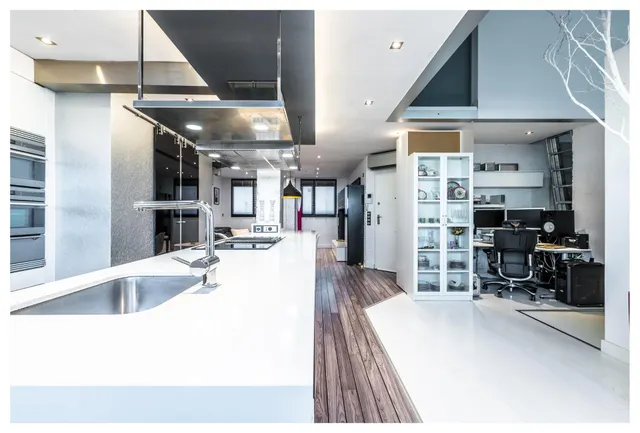 Espectacular duplex de diseño exclusivo — 10