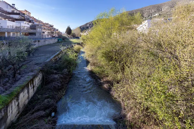 PISO EN EL PUEBLO DE MONACHIL. - foto 3
