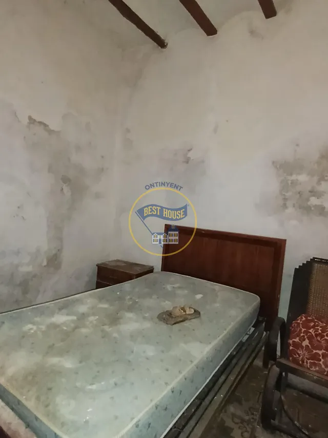 Oportunidad amplia casa de pueblo en Montesa para reformar a tu gusto — 18