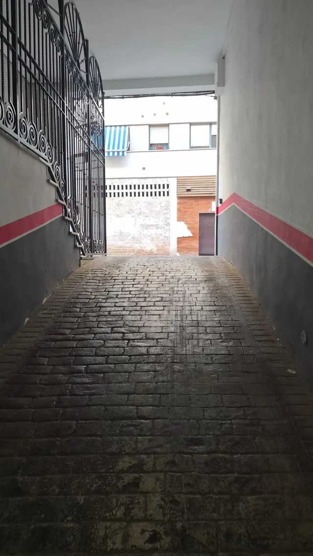 D. Oportunidad de Inversión en Parking en Córdoba - Levante — 12
