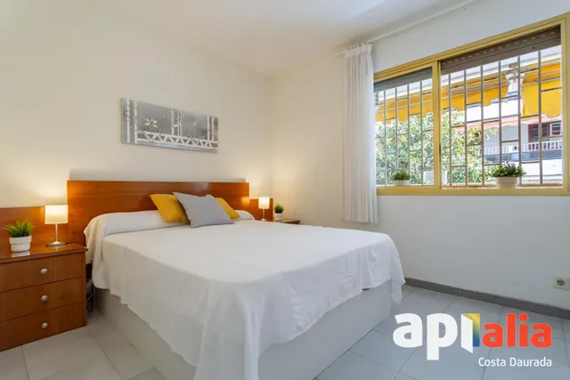 Apartamento en Paseo Miramar con Terraza esquinera y Plaza de Parking. — 14