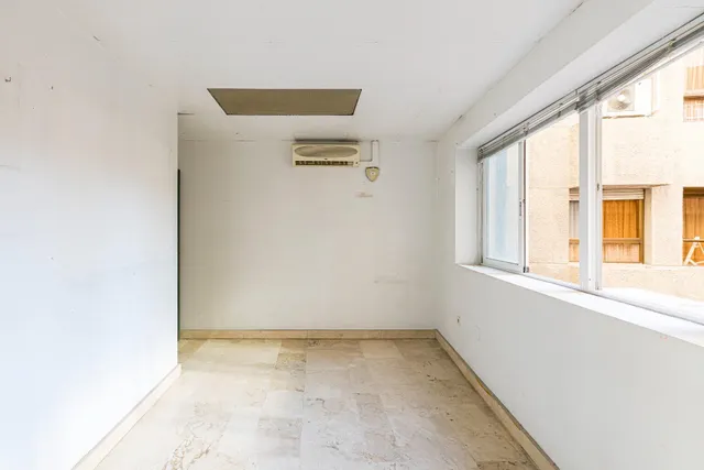 OFICINA DE 149 m2 EN PLENA GRAN VÍA – POSIBILIDAD DE TRANSFORMACIÓN EN VIVIENDA — 6