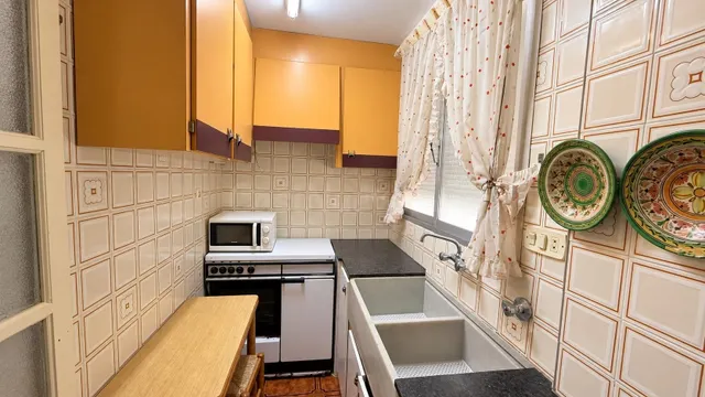 Vivienda luminosa con posibilidades de reforma y distribució - foto 4