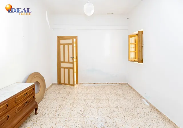 ¡CASA EN UNA SOLA PLANTA, CREA TU VIVIENDA IDEAL EN ALBOLOTE! Casa en una sola planta con patio, garaje y un gran potencial. — 16
