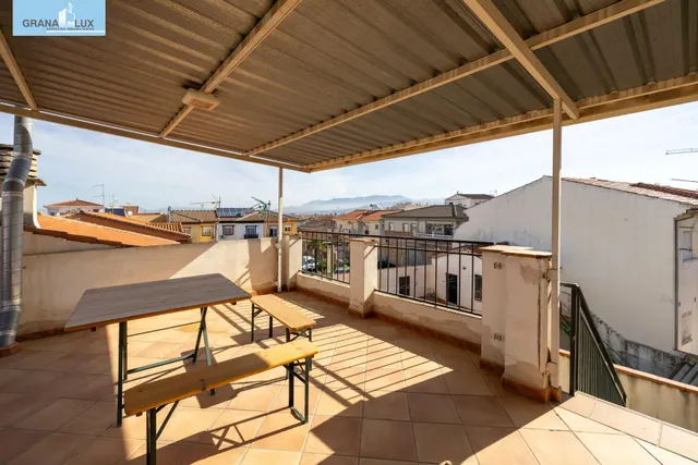 Casa adosada junto parada metro en Churriana — 33