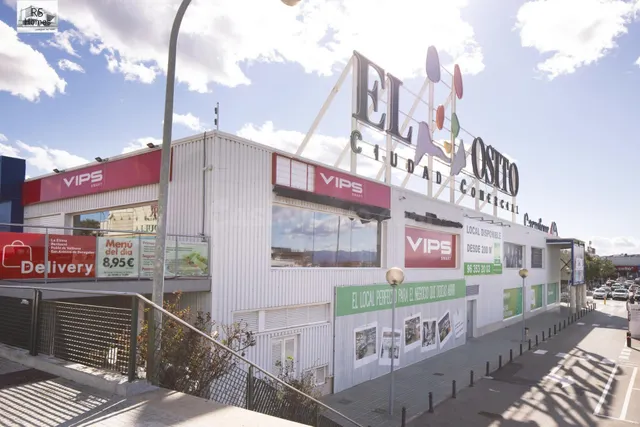 Locales en el centro comercial EL OSITO (L´ELIANA)