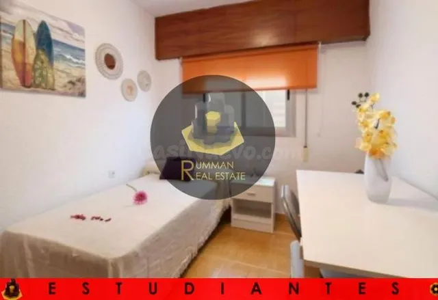 EST / Piso de CUATRO Dormitorios en Gonzalo Gallas - foto 2