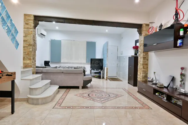 Casa en venta de RENTA LIBRE de dos dormitorios en Padre Pío - foto 3