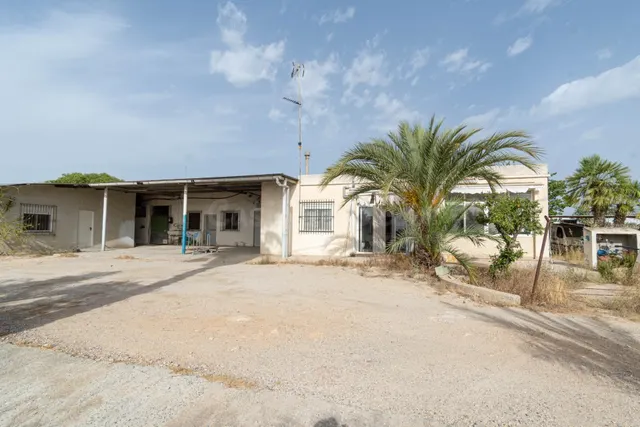 🏡 Casa de Campo de 150 metros con porche, con Nave de 240 me