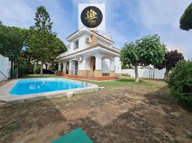 CASA EN ROTA