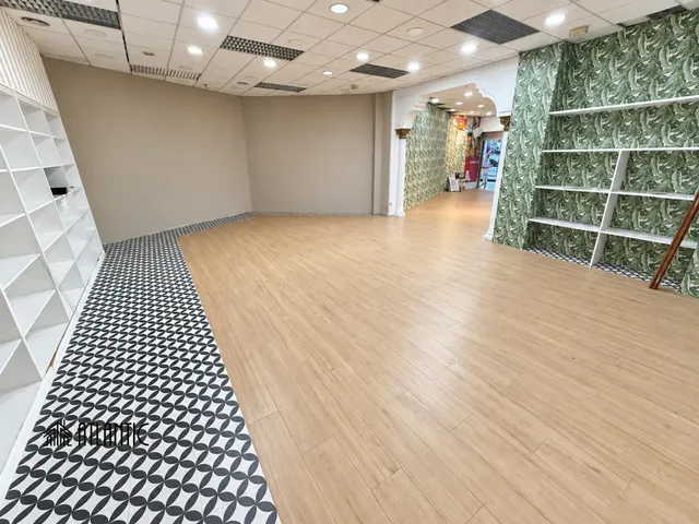 Local comercial 185m² en alquiler - Travesia de Vigo — 11