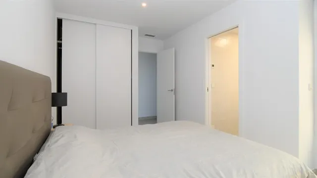Apartamento moderno en Santa Pola con vistas despejadas — 14