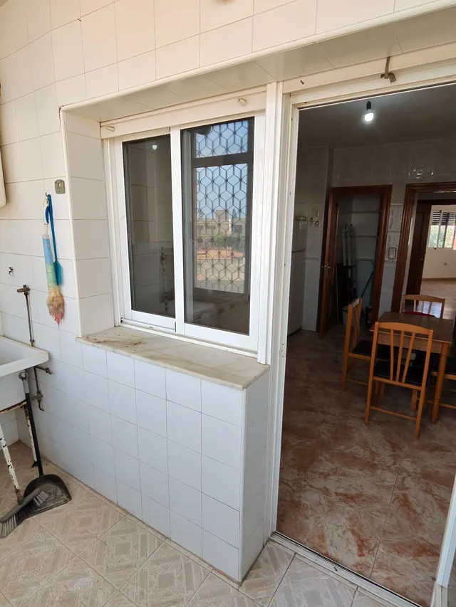 Piso de 3 dormitorios con garaje, terraza y ascensor en San Javier — 6