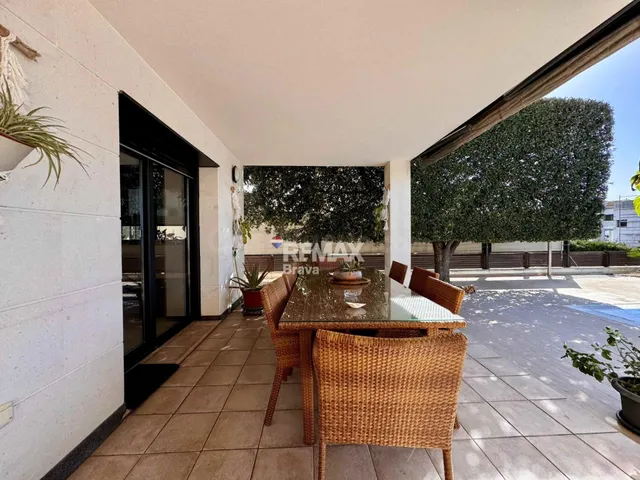 Roses | Espectacular villa moderna con amarre privado de 22  - foto 5