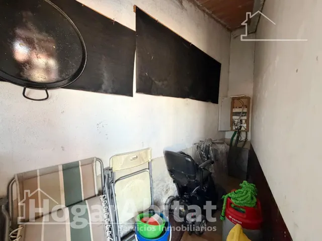 Chalet con piscina, garaje, terraza y barbacoa — 41