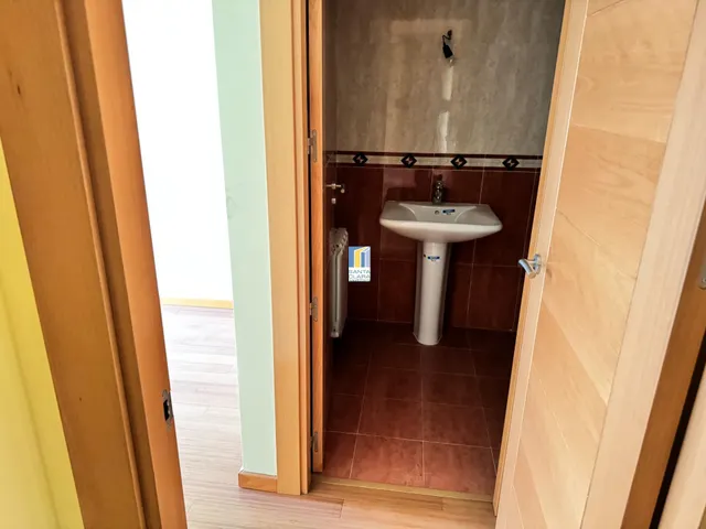 PISO A ESTRENAR CON 3 DORMITORIOS, 2 BAÑOS Y POSIBILIDAD DE PLAZA DE GARAJE EN PLENO CENTRO DE ZAMORA. — 6