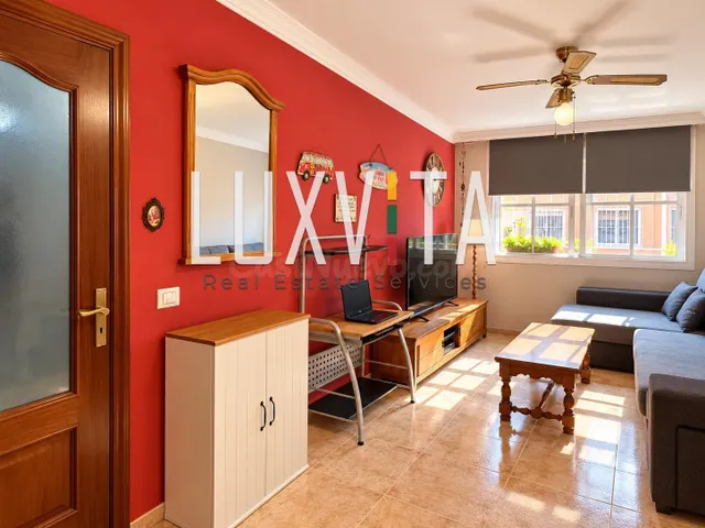 Amplio piso residencial de 2 dormitorios con garaje y traste - foto 4