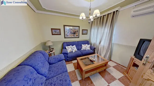CASA DE 2 PLANTAS EN HELLÍN CON 3 habitaciones , 2 BAÑOS Y AMPLIAS ESTANCIAS — 4
