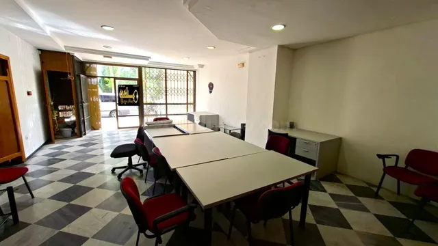 LOCAL COMERCIAL EN CENTRO DE BENIDORM - foto 5