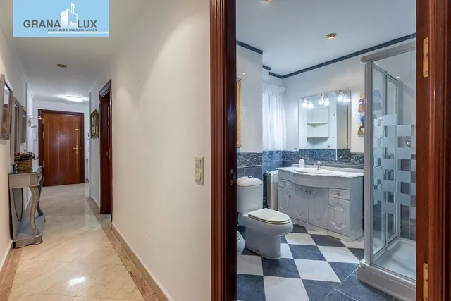 Piso en Avenida Don Bosco — 17